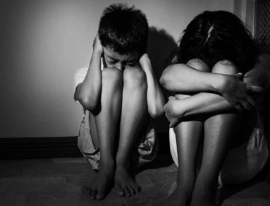 Τρία παιδιά μουσουλμάνοι βίασαν 5χρονο κοριτσάκι